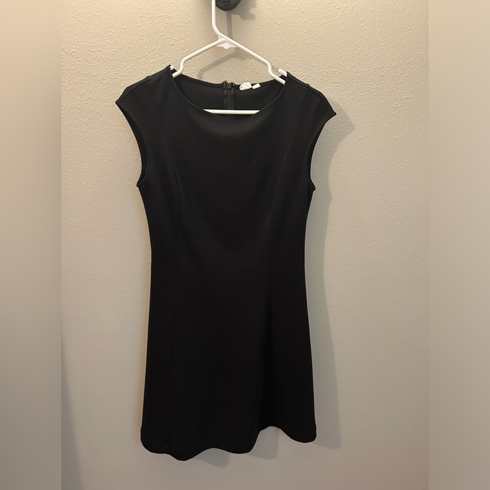 GAP Black Sheath Mini Dress Cap Sleeve
